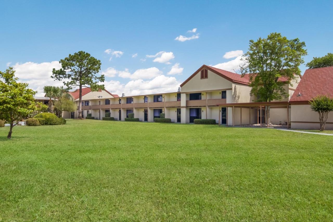 Red Roof Inn & Suites Brunswick I-95 Zewnętrze zdjęcie