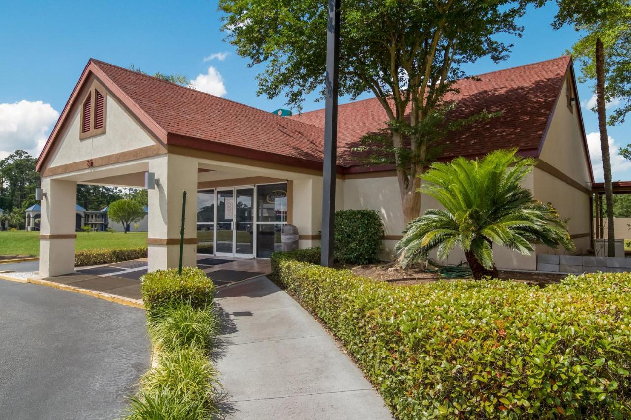 Red Roof Inn & Suites Brunswick I-95 Zewnętrze zdjęcie
